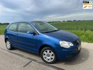 Volkswagen Polo 1.4-16V Comfortline / 60.000km nap