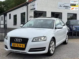 Audi A3 1.2 TFSI Ambiente Advance AUT/schuifdak/navi!