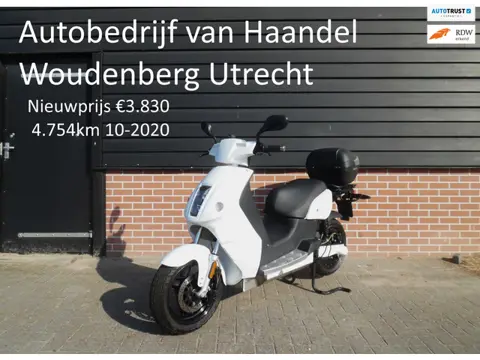 E-Max Bromscooter V120LD+ 10-2020 4.754km grote actieradius