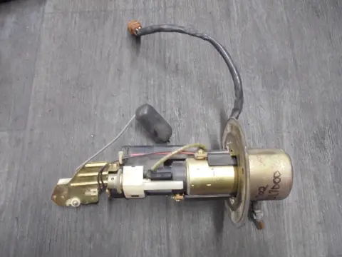 BRANDSTOFPOMP Suzuki DL 1000 V STROM 2002 - 2004