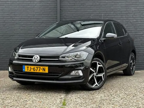 Volkswagen Polo 1.0 TSI Comfortline NAVI | CRUISE | NWE APK