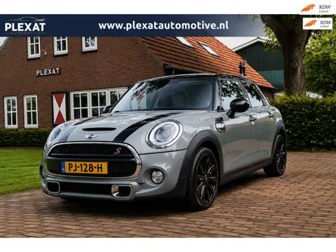 Mini Cooper S Chili Serious Business Aut. | Dealer/Specialist onderhouden | Full Led | Harman-Kardon