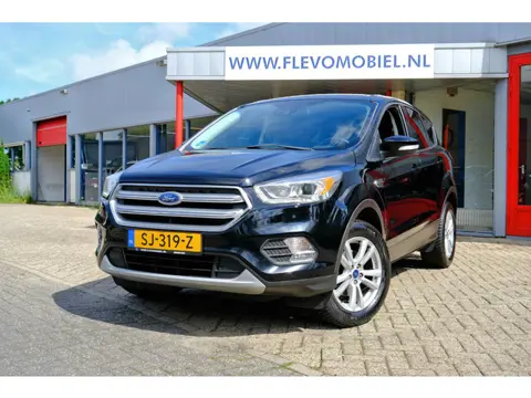 Ford Kuga 1.5 EcoBoost Titanium Navi|Leder|Clima|PDC|ParkAssist