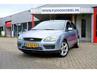 Ford Focus 1.6-16V Ghia 5drs Airco|LMV