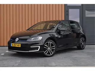 Volkswagen Golf GTE 1.4 TSI DSG | Trekhaak | 17" | PDC
