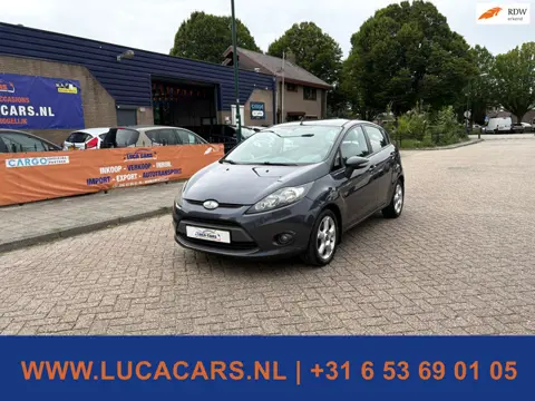 Ford Fiesta 1.4 Trend 2X SLEUTEL + BOEKJES! NIEUWE APK!