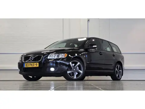 Volvo V50 2.0 D3 Momentum Automaat Trekhaak Rijdt en schakelt goed APK 29-04-2027