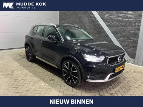 Volvo XC40 T3 Momentum | Trekhaak | Camera | Keyless | Stoel+Voorruitverwarming | 21 Inch