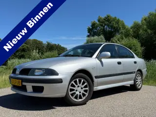 Mitsubishi Carisma 1.6 Comfort Drive | 1e Eigenaar | slechts 99.576 km | Airco | 15" Velgen | Nieuwe