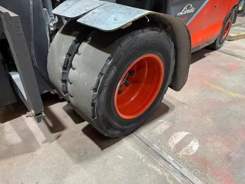 Linde E40 E45 E50 Dubbele wielen dubbele montage HL1266