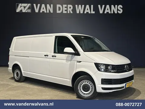 Volkswagen Transporter 2.0 TDI L2H1 Euro6 Airco | Camera | Apple Carplay | Trekhaak | Cruisecontrol 