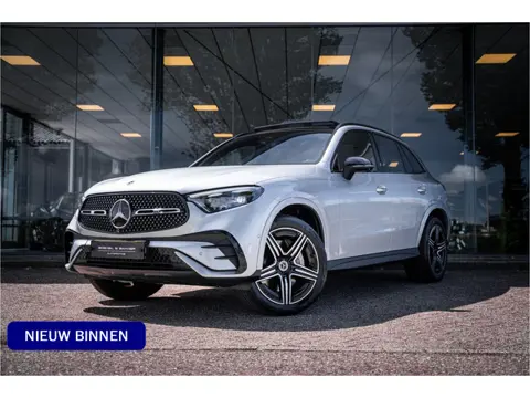 Mercedes-Benz GLC 300e 4MATIC AMG Line ** Panodak ** Focal Audio ** HUD ** NL Auto ** NAP ** NP 89K