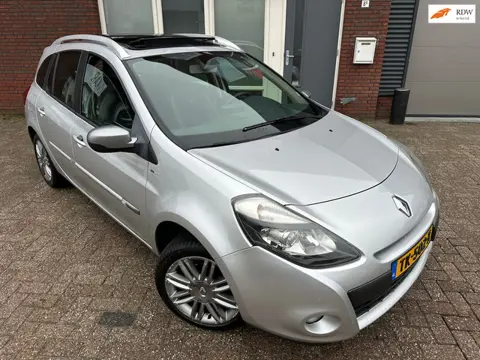 Renault Clio Estate 1.6-16V Night & Day / Pano / Navi / PDC / Clima / AUT