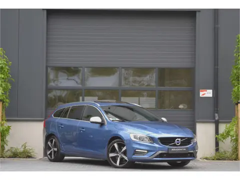 Volvo V60 2.0 T4 R-Design NAP | Schuif/kantel dak | Trekhaak | Camera