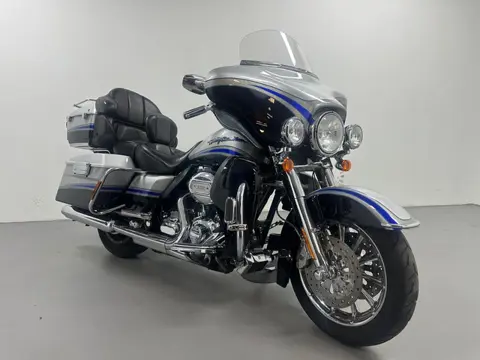 Harley Davidson Tour 110 FLHTCUSE Classic Electra Glide Ultra