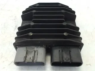 SPANNINGSREGELAAR Yamaha YZF R1 2007 - 2008