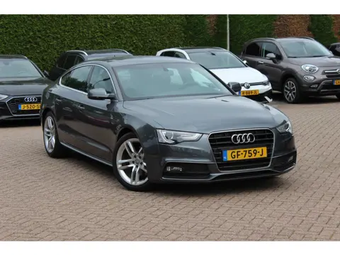 Audi A5 Sportback 1.8 TFSI S Edition / Navigatie / Parkeerhulp achter / 18'' / Half leder / Sportsto