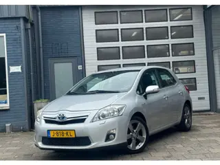 Toyota Auris 1.8 Full Hybrid Dynamic | Clima | Camera | Navi