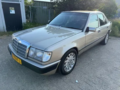 Mercedes-Benz (W124) 230 E Belastingvrij, Automaat, Nwe APK