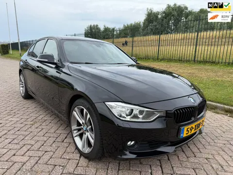 BMW 3-serie 320i High Executive