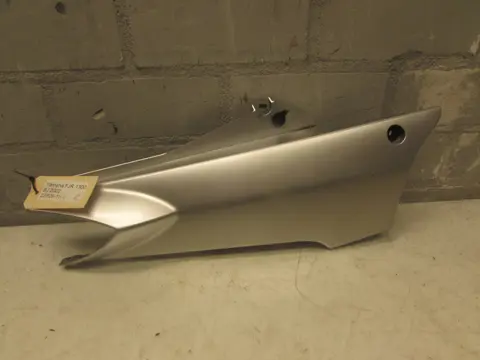 RECHTER ACHTERKANT Yamaha FJR 1300 2001 - 2002