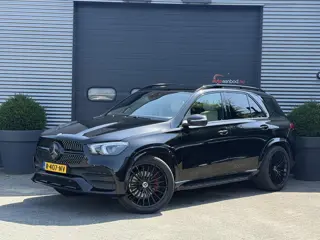Mercedes-Benz GLE-klasse 400 d 4MATIC AMG | Panoramadak | 360* Camera | 22 Inch Lichtmetalen Velgen 