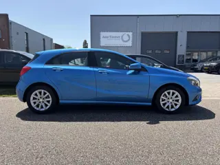 Mercedes-Benz A-klasse 200 Ambition AUTOMAAT PANODAK
