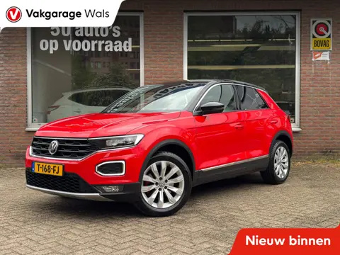 Volkswagen T-Roc 1.5 TSI Sport Business R Line | Carplay Apple | Trekhaak | Stoelverwarming | Cruise