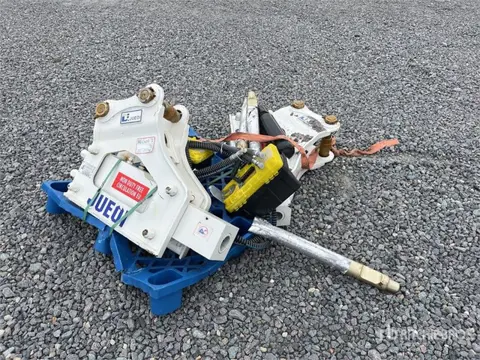 QUANTITY of (2) JUEQI JUEQI 68 Qty of 2 Hydraulic