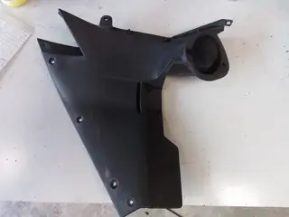 RECHTER LUCHTAANZUIGBUIS Aprilia RST 1000 Futura 2001 - 2004