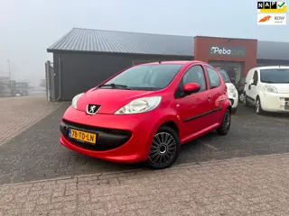 Peugeot 107 1.0-12V XS