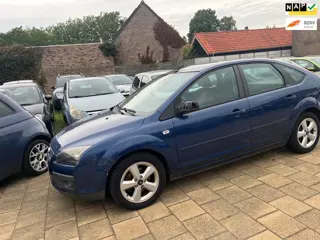 Ford Focus 1.8-16V Ambiente / 49.000 nap