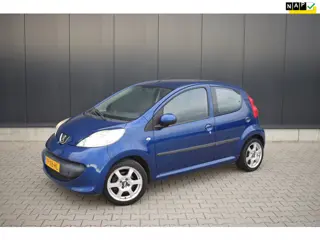 Peugeot 107 1.0-12V Airco 5drs APK 05-2027