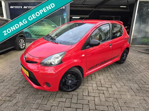 Toyota Aygo 1.0 VVT-i Comfort | 2E EIGENAAR | 12MND GARANTIE | AIRCO | LMV | NW APK |