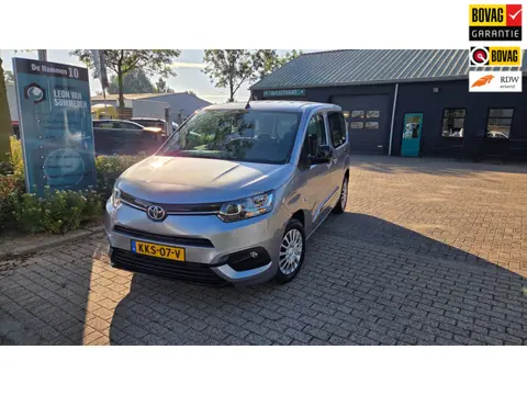 Toyota PROACE CITY VERSO 1.2 Turbo Comfort l Navigatie l Airco l Cruise control l Parkeersensoren