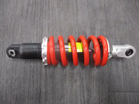 ACHTER SCHOKBREKER Aprilia Tuono 660 2021 - 2022