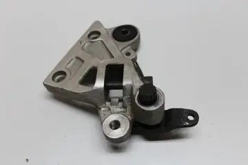 RECHTER SCHETSPLAAT Suzuki RG 500 1985 - 1987