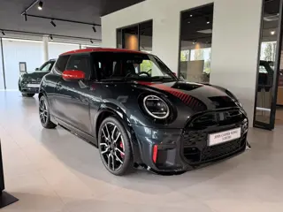 MINI 3-deurs 2.0 JCW John Cooper Works 231 pk Pakket XL | Panoramadak | Elektrisch verstelbare stoel