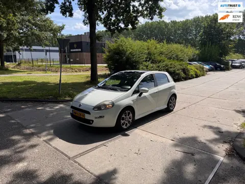 Fiat Punto Evo 1.3 M-Jet Lounge .Clima.Pano