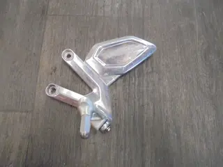 LINKER SCHETSPLAAT Triumph Trident 660 2021 - 2023