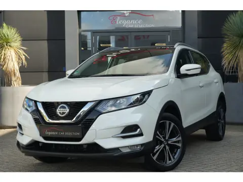 Nissan QASHQAI 1.3 DIG-T Design Edition 141pk Panoramadak/Navigatie/360Camera