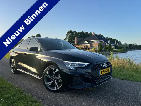 Audi A3 Limousine 30 TFSI S-Line edition | Apple Carplay | Lane Assist | Parkeersensoren