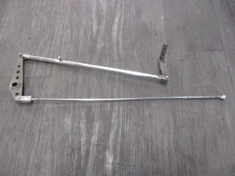 ACHTER REMKLAUW Suzuki VL 800 2001 - 2004