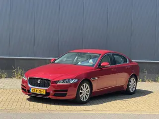 Jaguar XE 2.0 Portfolio (bj 2015, automaat)