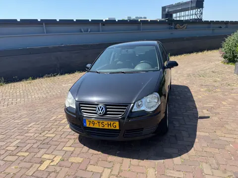 Volkswagen Polo 1.4-16V Optive