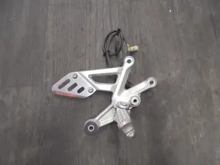RECHTER SCHETSPLAAT Aprilia Tuono V4 2011 - 2014 / 2015 -
