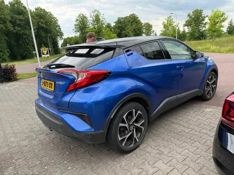 Toyota C-HR 1.8 Hybrid Bi-Tone|Camera|hybrid|Cruise|Navi|PDC|Stoelvw|all-in