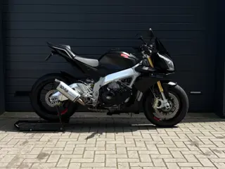 Aprilia Tuono V4R APRC ABS - Quickshifter - ABS - Rijmodi -