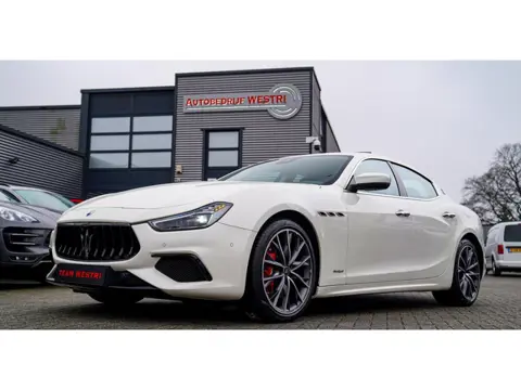Maserati Ghibli 3.0 V6 S Q4 GranLusso | 360 camera | Schuif/kanteldak | Luxe Leder | Origineel NL |A