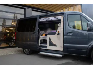 Mercedes-Benz Sprinter 319 VIP 6 persons